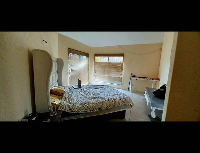 5 BEDROOM HOUSE FOR SALE IN SUNAIR PARK